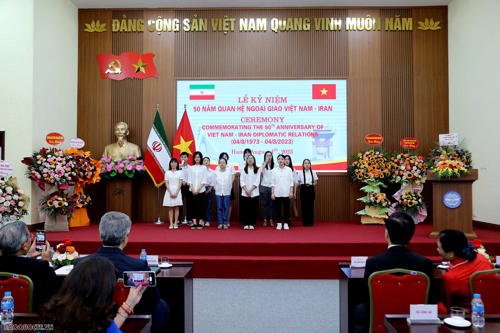 Iran - đất nước đặc sắc, thân thuộc với nhiều thế hệ người dân Việt Nam Iran - đất nước đặc sắc, thân thuộc với nhiều thế hệ người dân Việt Nam