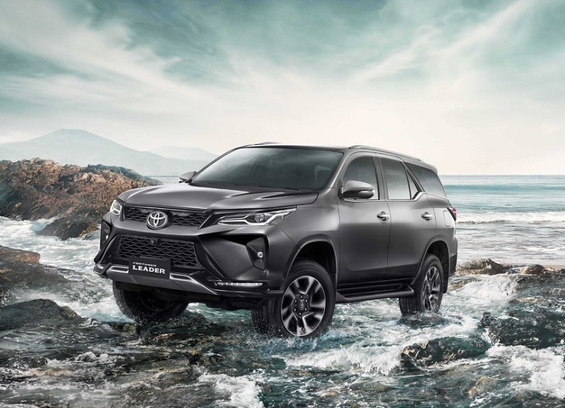 Thiết kế Toyota Fortuner 2023 không có nhiều thay đổi so với bản tiền nhiệm Thiết kế Toyota Fortuner 2023 không có nhiều thay đổi so với bản tiền nhiệm
