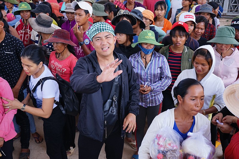 Nhà báo – MC Nguyễn Duy Mạnh và hành trình 2000 áo ấm yêu thương