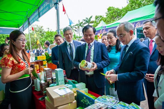 Việt Nam lần đầu tiên tổ chức Hội nghị Gặp gỡ Thái Lan