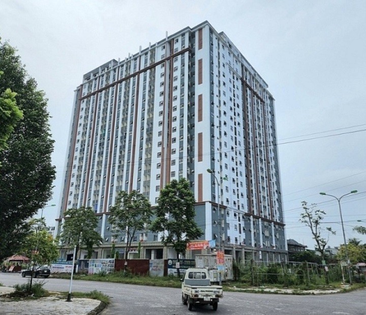 Dự án nhà ở xã hội phố Bào Ngoại với hàng loạt sai phạm, khiến dự án đến nay vẫn “tắc nghẽn”. (Nguồn: BXD) Dự án nhà ở xã hội phố Bào Ngoại với hàng loạt sai phạm, khiến dự án đến nay vẫn “tắc nghẽn”. (Nguồn: BXD)