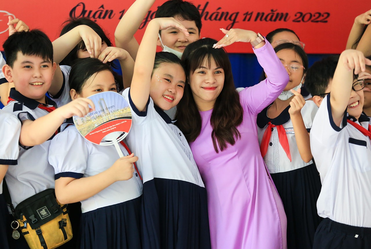 Bộ Giáo dục-Đào tạo đã nhất trí bỏ thi thăng hạng chức danh giáo viên, không yêu cầu giáo viên nộp các chứng chỉ tin học, ngoại ngữ Bộ Giáo dục-Đào tạo nhất trí bỏ thi thăng hạng chức danh giáo viên, không yêu cầu nộp chứng chỉ tin học, ngoại ngữ