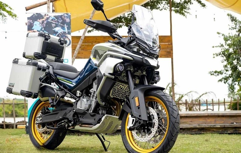 Cận cảnh CFMoto 800MT Touring vừa ra mắt tại Việt Nam, giá bán 255 triệu đồng