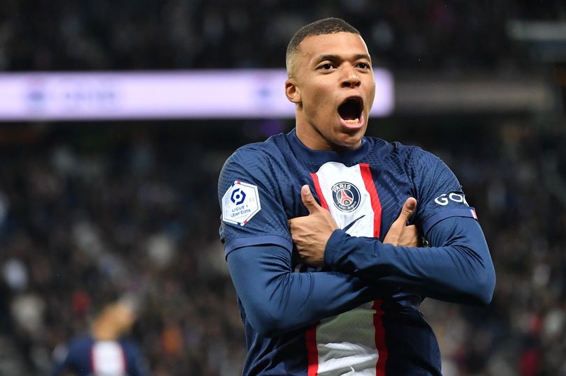 PSG tính kiện Real Madrid vì tiếp cận trái phép Kylian Mbappe. (Nguồn: Liverpoolecho)
