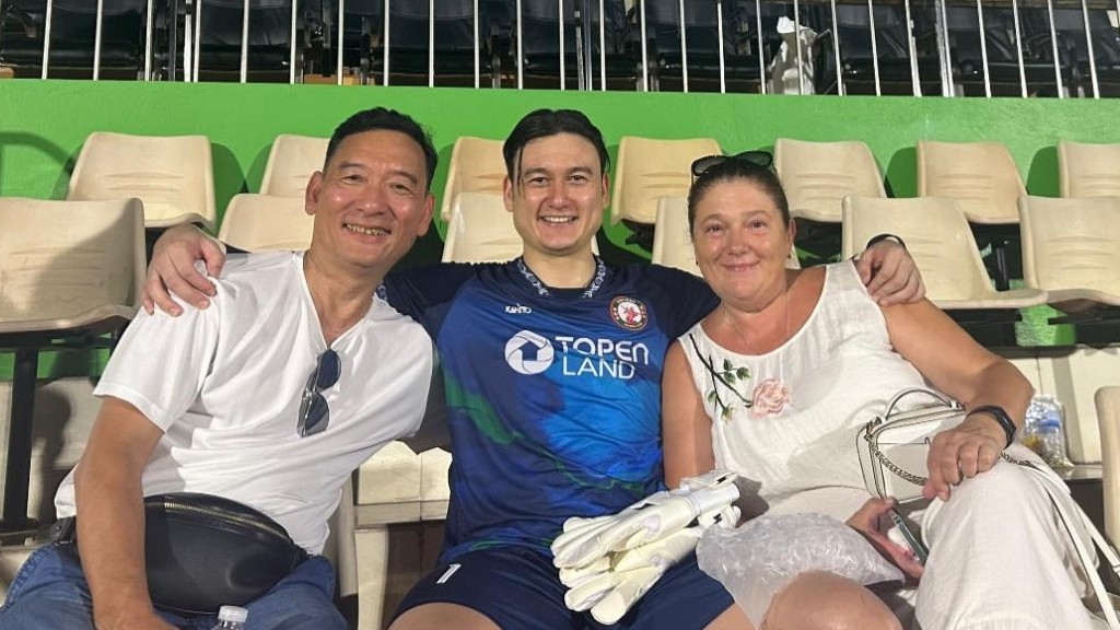 vleague 2023 bo me va ban gai dang van lam ra san quy nhon ung ho thu thanh viet kieu