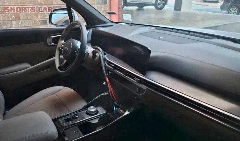 Lộ diện hình ảnh nội thất thực tế Kia Sorento 2024.