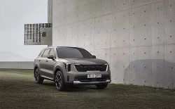 Lộ diện hình ảnh nội thất thực tế Kia Sorento 2024
