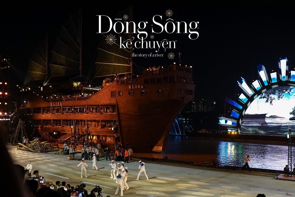 Dòng sông kể chuyện: ‘Đại tiệc’ âm thanh, ánh sáng nghệ thuật đầy sắc màu tại TP. Hồ Chí Minh Dòng sông kể chuyện: ‘Đại tiệc’ âm thanh, ánh sáng nghệ thuật đầy sắc màu tại TP. Hồ Chí Minh