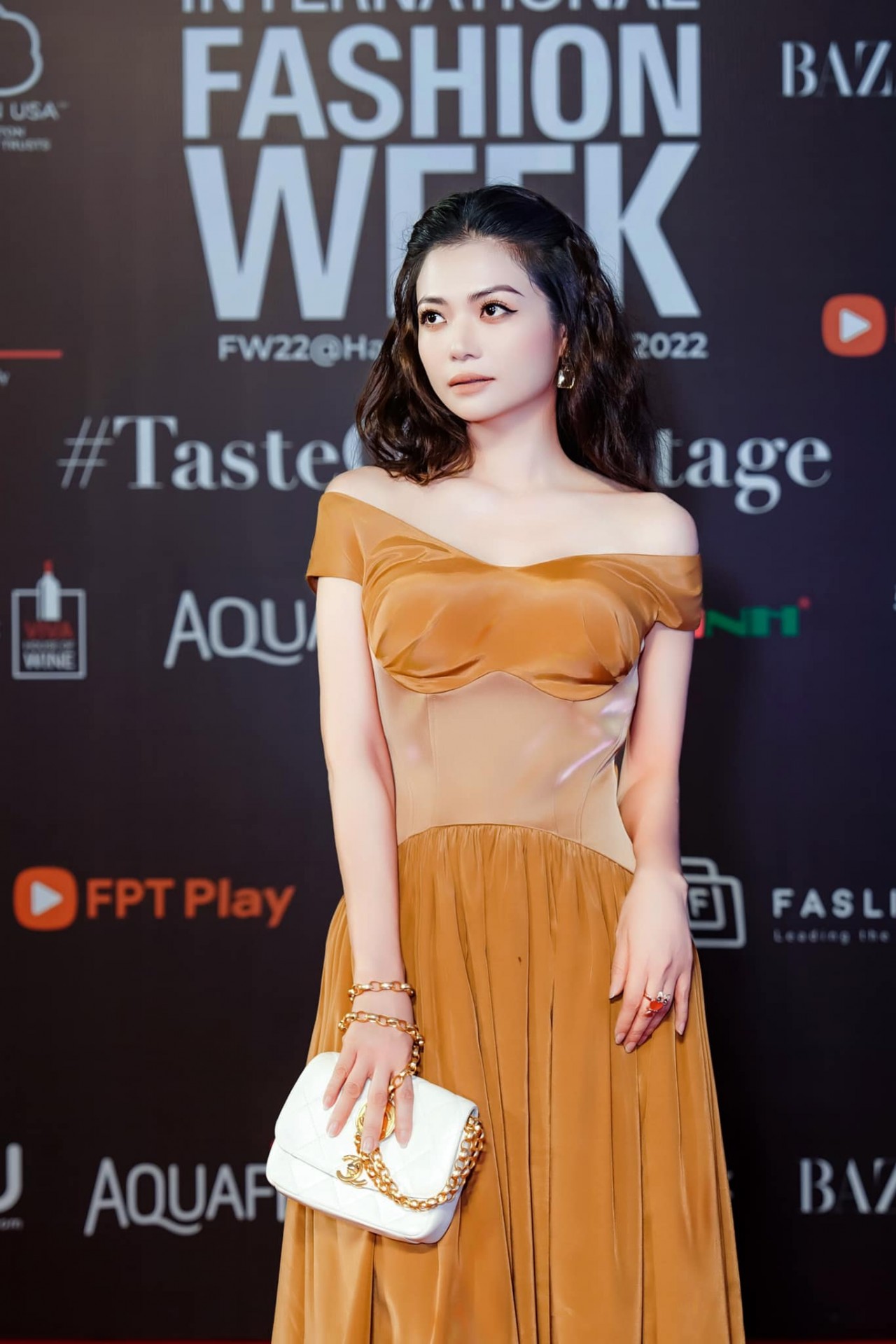 Nhan sắc diễn viên Kiều Anh