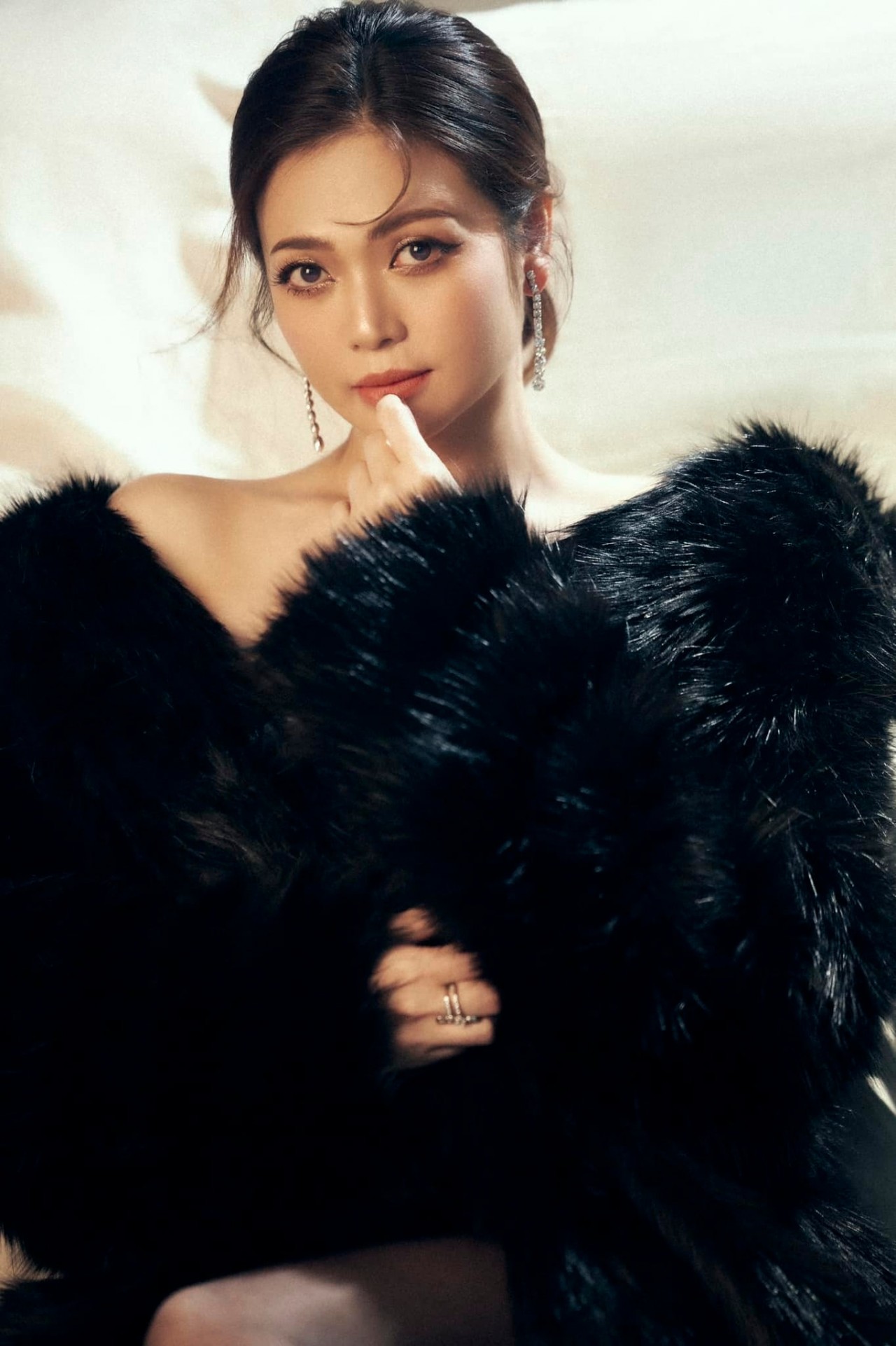 Nhan sắc diễn viên Kiều Anh