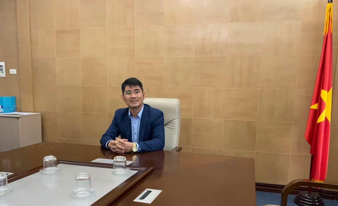 TS. Cù Văn Trung: Không ít người trẻ chưa thấu hiểu, 'định vị' được bản thân khi chọn nghề TS. Cù Văn Trung: Không ít người trẻ chưa thấu hiểu, 'định vị' được bản thân khi chọn nghề