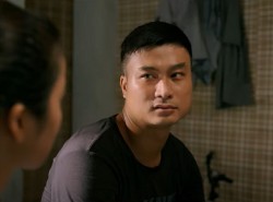 Làng trong phố tập 8: Hiếu nghi ngờ vợ...