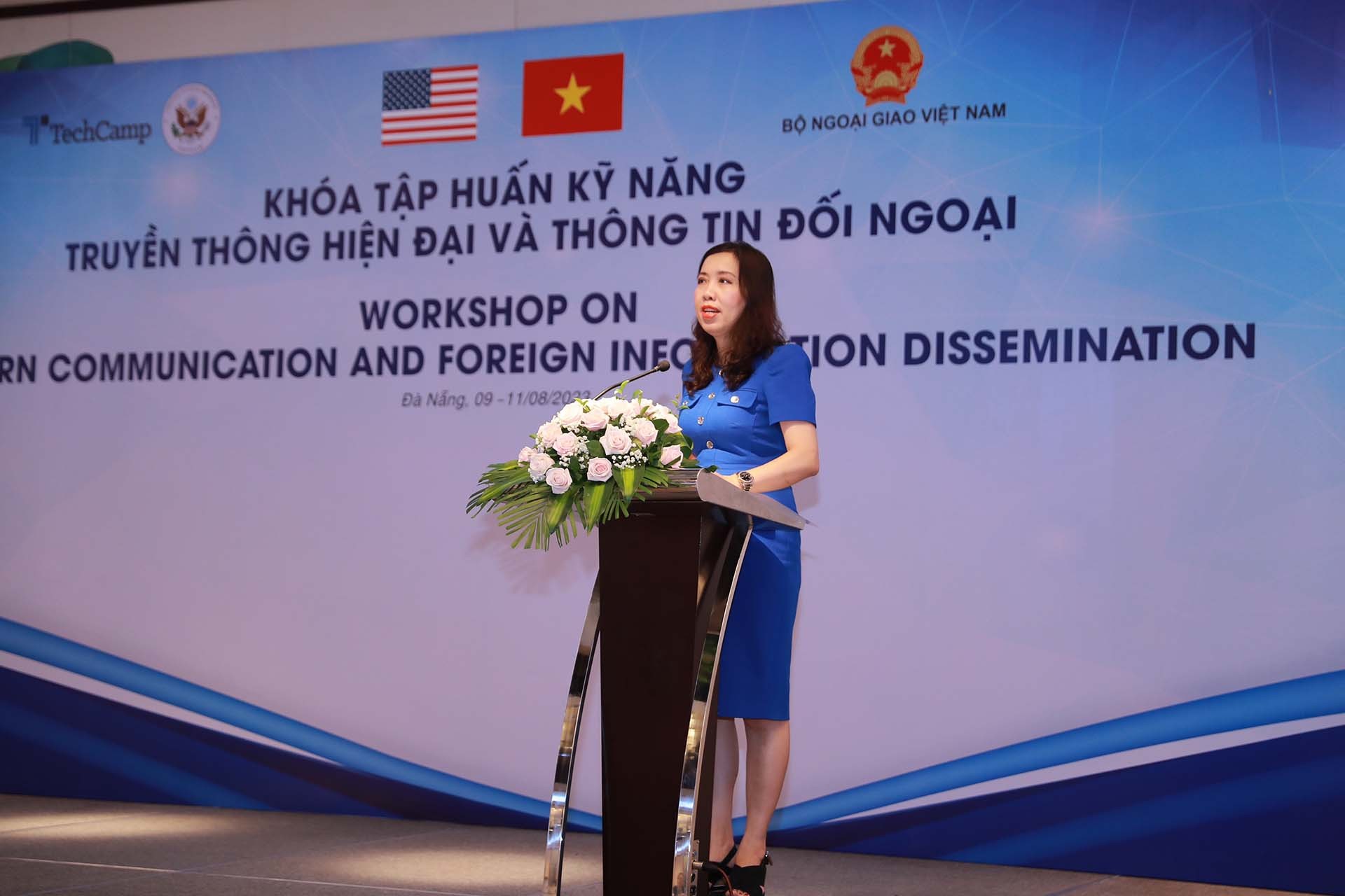 Thứ trưởng Ngoại giao Lê Thị Thu Hằng phát biểu khai mạc Khóa tập huấn.