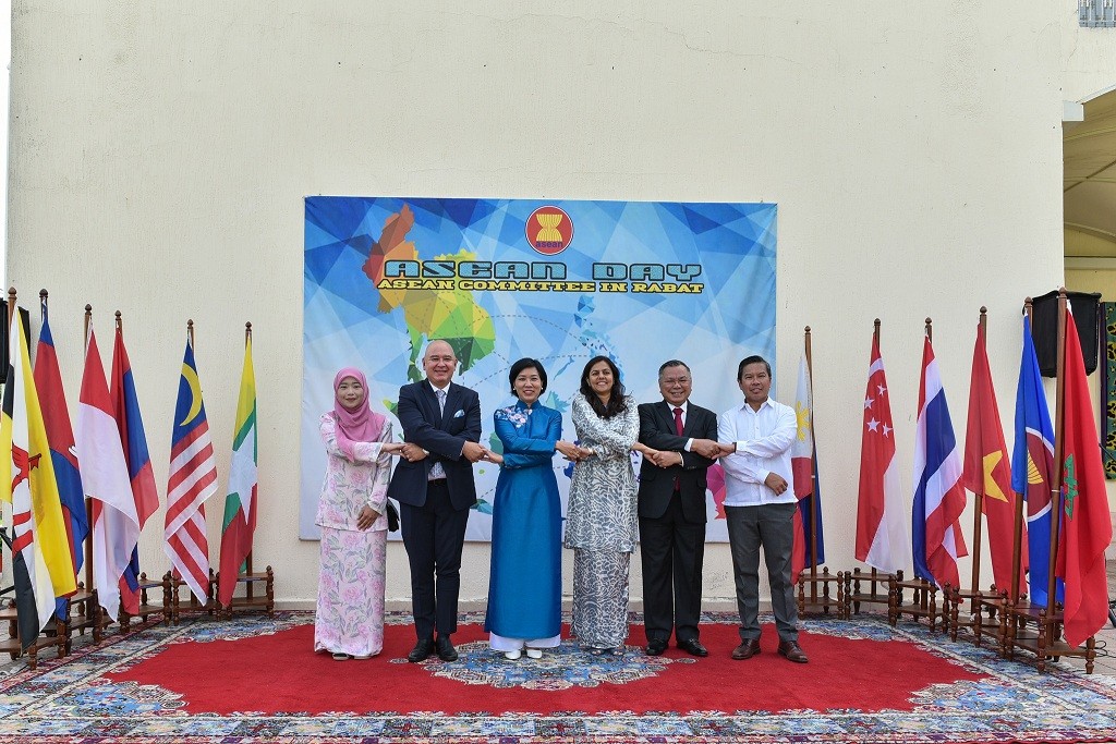 Trang nghiêm Lễ thượng cờ ASEAN tại Morocco Trang nghiêm Lễ thượng cờ ASEAN tại Morocco