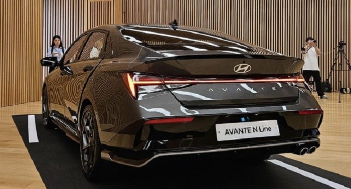 Hyundai Elantra N Line 2024 có giá bán dao động từ 23,92 - 29,41 triệu won (tương đương khoảng 444 - 545 triệu đồng).