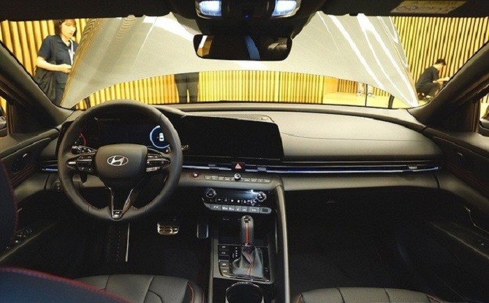 Nội thất Hyundai Elantra N Line 2024.