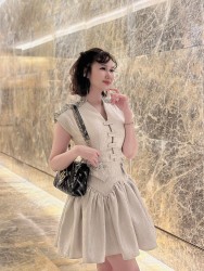 Nhan sắc đời thường của diễn viên Hương Giang