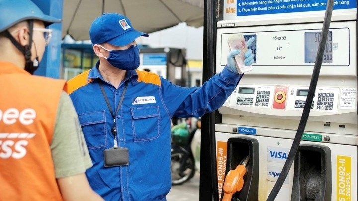 theo da the gioi gia xang dau dong loat giam tu 15h chieu nay 12