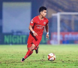 CLB Công an Hà Nội: Niềm vui sự nghiệp, cuộc sống liên tục đến với hậu vệ Văn Thanh