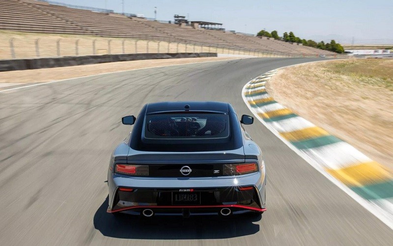 Cận cảnh Nissan Z Nismo 2024 vừa ra mắt tại Mỹ