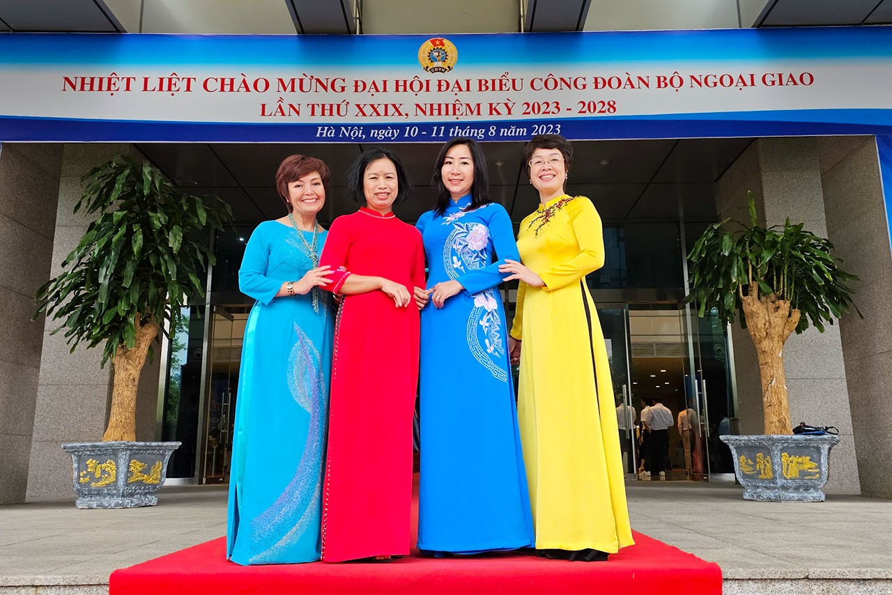 Công đoàn Bộ Ngoại giao nhiệm kỳ 2023-2028 tiếp tục hiện đại hơn, đa dạng hơn, phong phú hơn và hoạt động hiệu quả hơn nữa