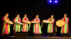 Sôi động 'Làng trong Phố' - món ăn tinh thần độc đáo của thanh niên, sinh viên Việt Nam tại Đức