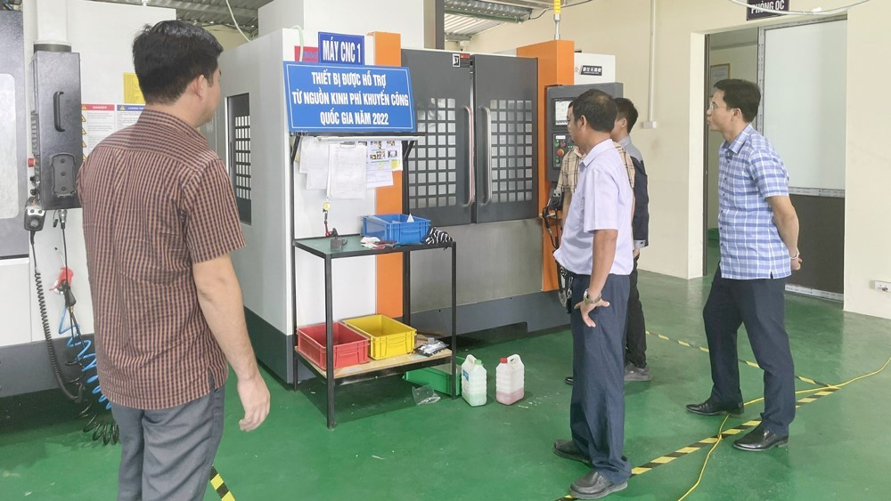 Trung tâm Khuyến công và Xúc tiến Thương mại Bắc Giang đóng góp phần không nhỏ trong những khởi sắc cho phát triển công nghiệp, thương mại tỉnh nhà. Trung tâm Khuyến công và Xúc tiến Thương mại Bắc Giang đóng góp phần không nhỏ trong những khởi sắc cho phát triển công nghiệp, thương mại tỉnh nhà.