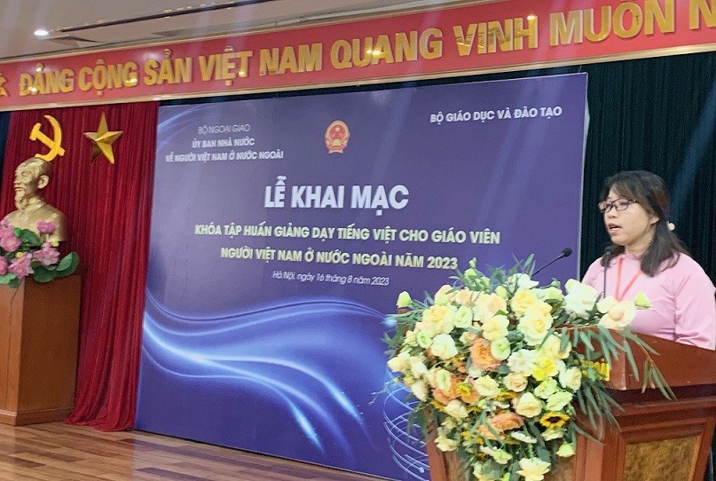 Khai giảng Khóa tập huấn giảng dạy tiếng Việt cho giáo viên người Việt Nam ở nước ngoài năm 2023 Khai giảng Khóa tập huấn giảng dạy tiếng Việt cho giáo viên người Việt Nam ở nước ngoài năm 2023