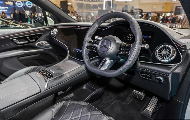 Cận cảnh Mercedes-Benz EQS 450 vừa ra mắt tại Indonesia, giá bán 5,5 tỷ đồng
