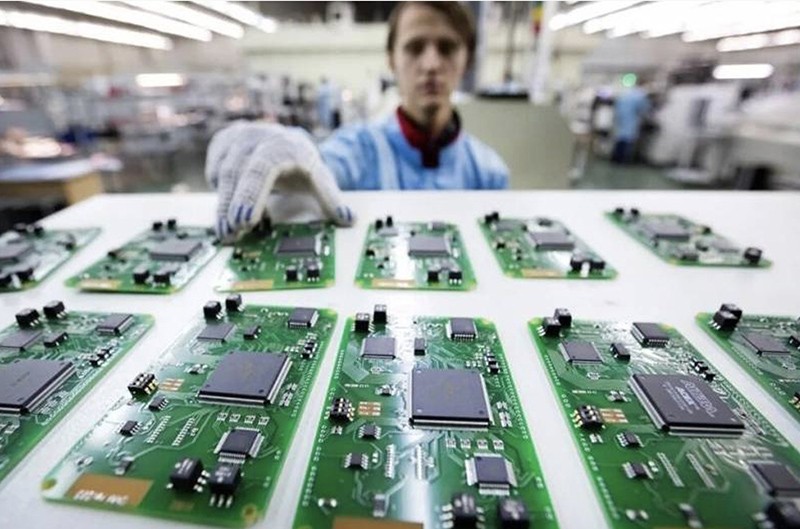 Đến khi nào Nga có thể tự chủ trong hoạt động sản xuất chip? Đến khi nào Nga có thể tự chủ trong hoạt động sản xuất chip?