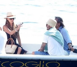 Gia đình David Beckham ăn tối cùng những người bạn mừng Inter Miami vào chung kết Leagues Cup 2023