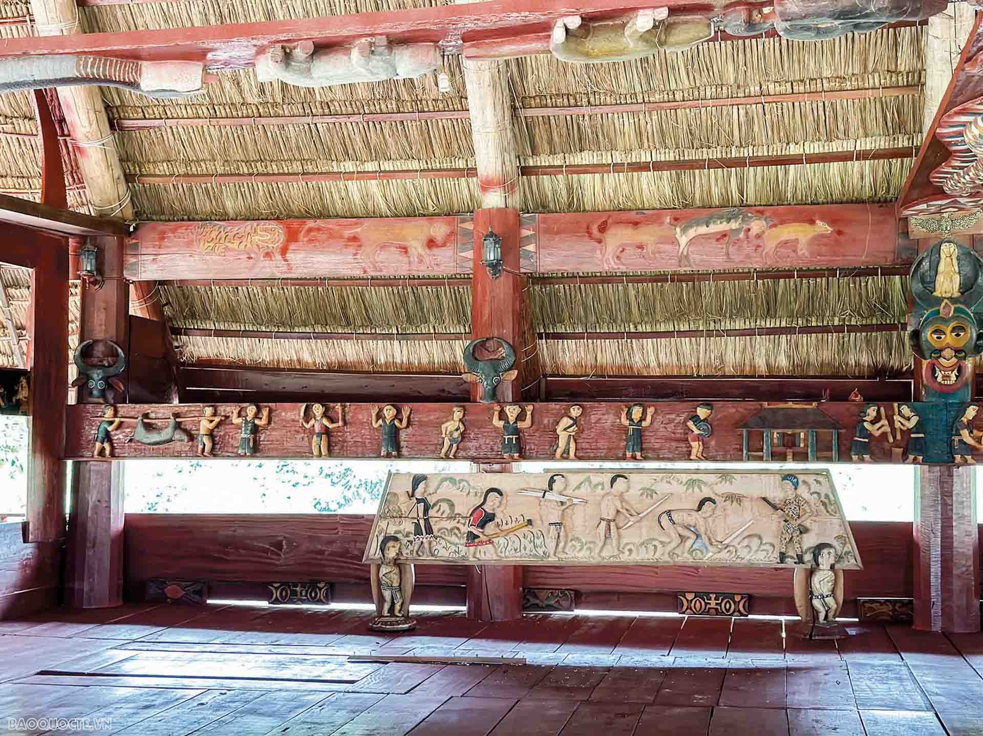 Nhà Gươl: Biểu tượng văn hoá của dân tộc Cơ Tu