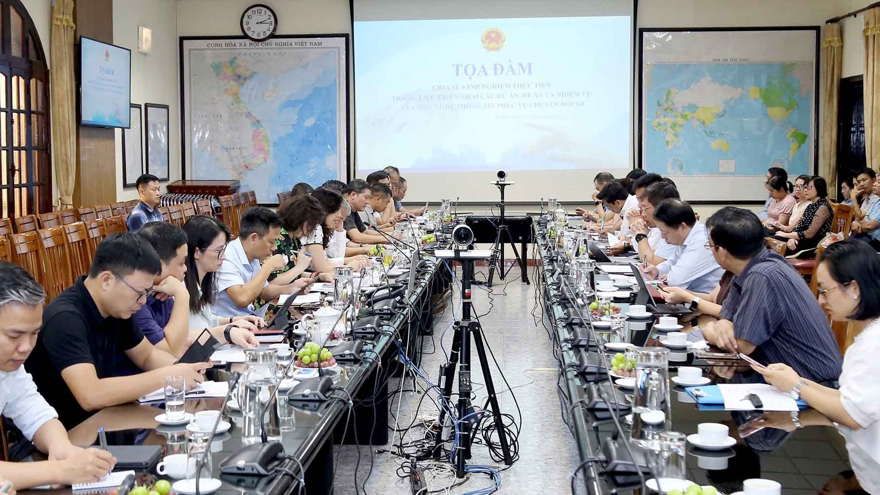 chia se kinh nghiem trien khai cac du an cong nghe thong tin phuc vu chuyen doi so