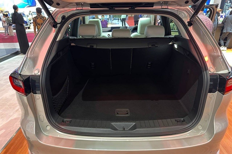 Cận cảnh Mazda CX-60 vừa ra mắt tại Indonesia, giá gần 1,9 tỷ đồng Cận cảnh Mazda CX-60 vừa ra mắt tại Indonesia, giá gần 1,9 tỷ đồng