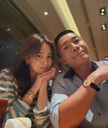 Song Hye Kyo không ngại đăng ảnh mặt mộc, khoe nhan sắc ở tuổi ngoại tứ tuần