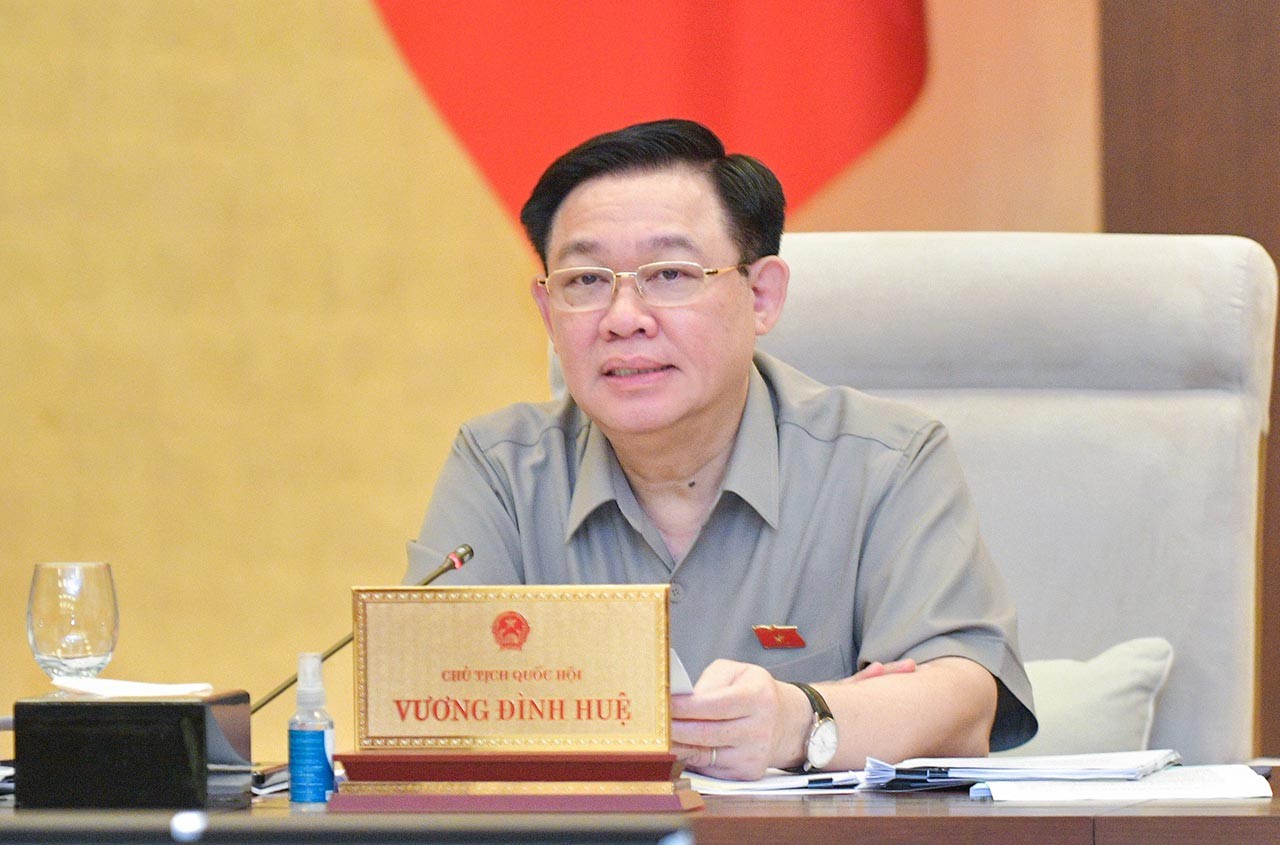 Chủ tịch Quốc hội Vương Đình Huệ cho ý kiến tại phiên họp. (Nguồn: quochoi.vn) Chủ tịch Quốc hội Vương Đình Huệ cho ý kiến tại phiên họp. (Nguồn: quochoi.vn)