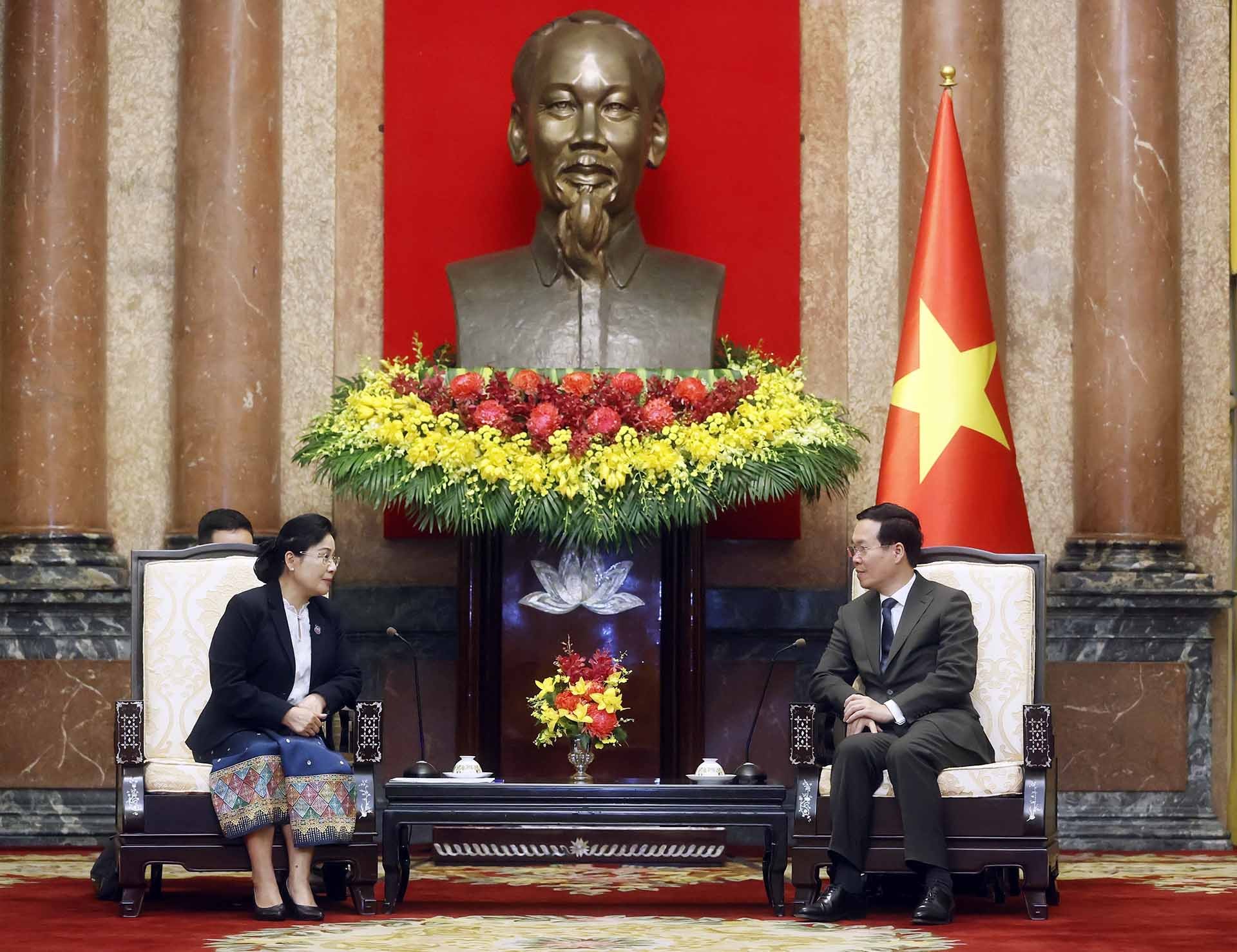 Chủ tịch nước Võ Văn Thưởng tiếp bà Viengthong Siphandon, Bí thư Trung ương Đảng, Chánh án Tòa án nhân dân tối cao Lào. (Nguồn: TTXVN)