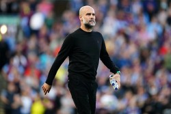 Man City: HLV Pep Guardiola phẫu thuật, phải nghỉ hai trận Ngoại hạng Anh