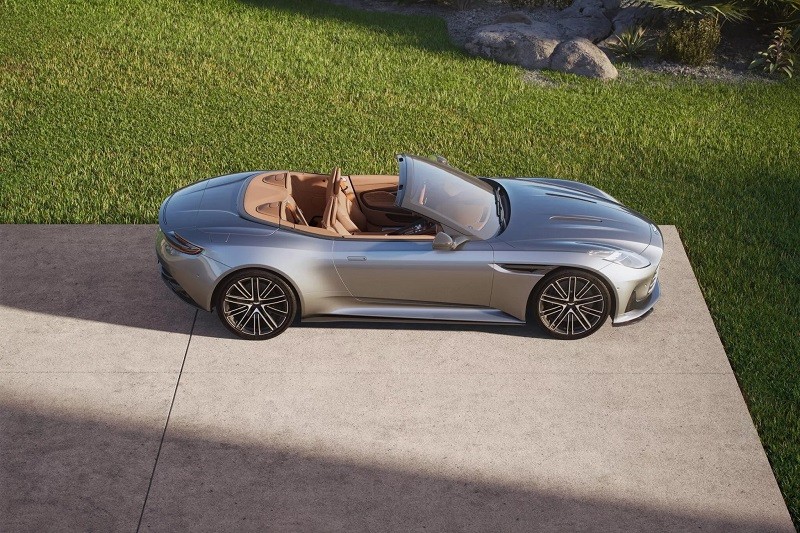Cận cảnh siêu xe mui trần Aston Martin DB12 Volante vừa ra mắt