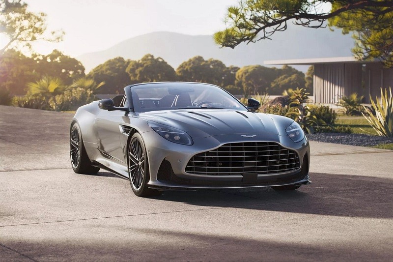 Cận cảnh siêu xe mui trần Aston Martin DB12 Volante vừa ra mắt