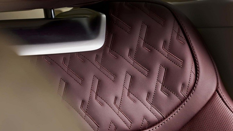 Cận cảnh Range Rover SV Carmel Edition phiên bản giới hạn, giá khoảng 8,88 tỷ đồng