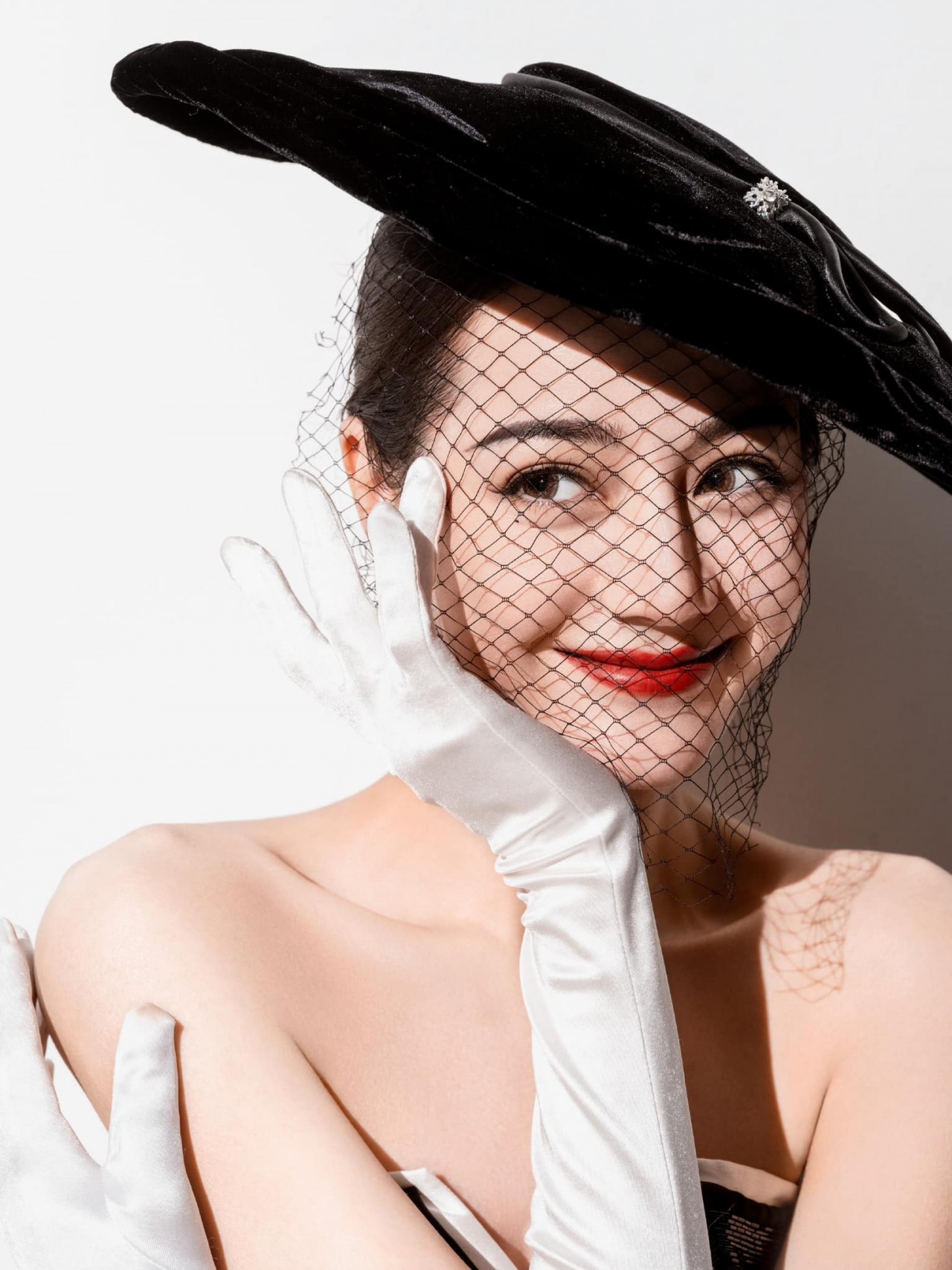 Nhan sắc hút hồn của Địch Lệ Nhiệt Ba