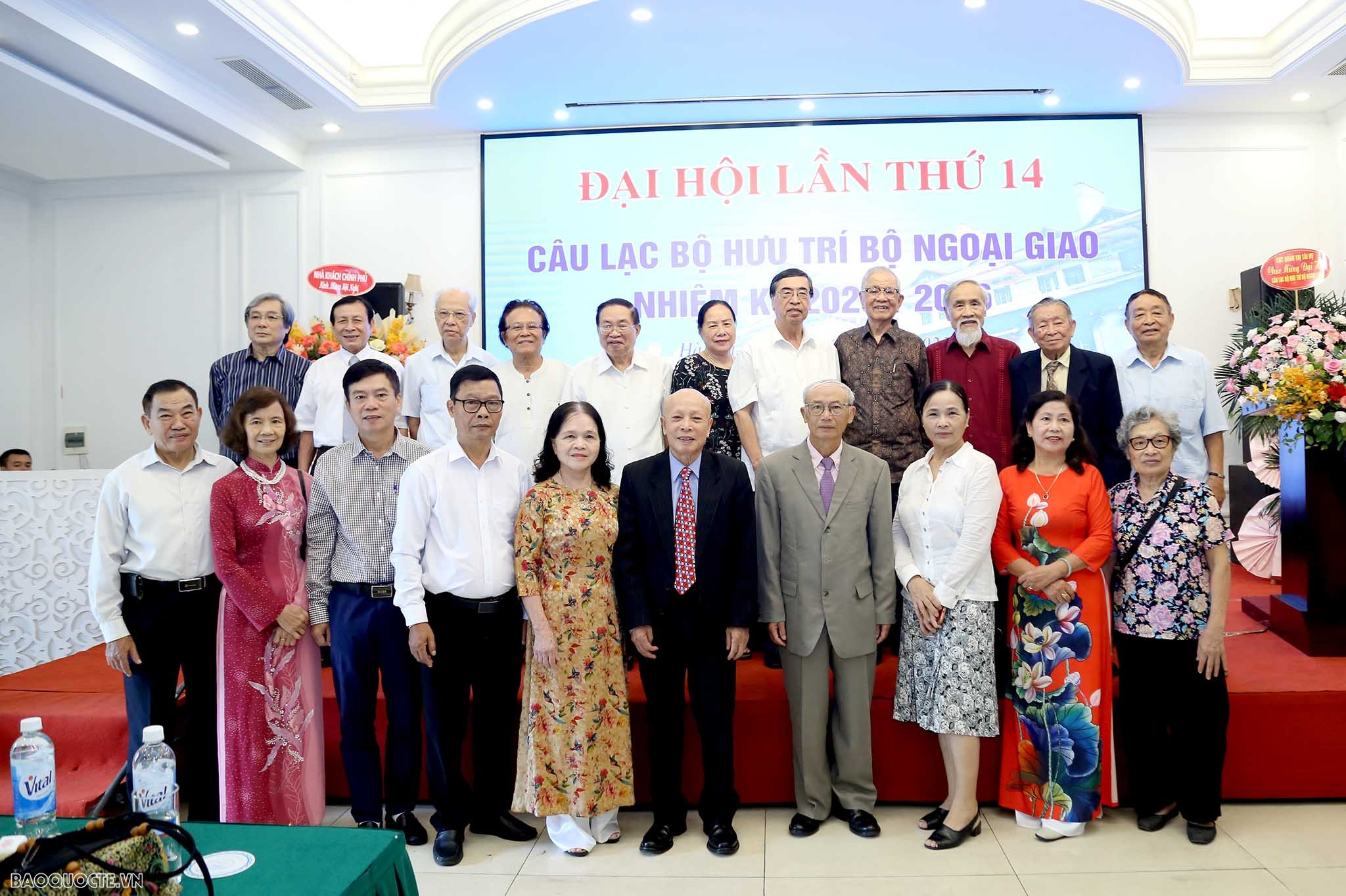 Câu lạc bộ Hưu trí Bộ Ngoại giao tổ chức Đại hội lần thứ 14 nhiệm kỳ 2023 – 2026 Câu lạc bộ Hưu trí Bộ Ngoại giao tổ chức Đại hội lần thứ 14 nhiệm kỳ 2023-2026