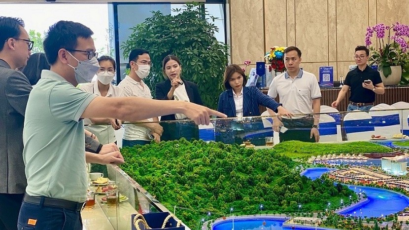 bat dong san moi nhat can ho studio thiet lap mat bang gia ban va thue an tuong qua thieu ky thi cap chung chi moi gioi