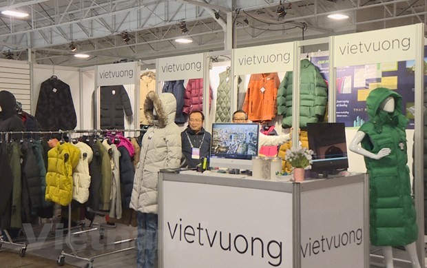 Gian hàng của doanh nghiệp Việt Vương tại hội chợ. (Nguồn: TTXVN)) Gian hàng của doanh nghiệp Việt Vương tại hội chợ. (Nguồn: TTXVN))