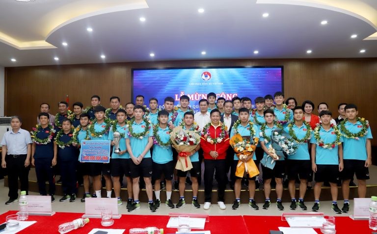 Danh sách cầu thủ U23 Việt Nam tập trung chuẩn bị vòng loại U23 châu Á 2024 Danh sách cầu thủ U23 Việt Nam tập trung chuẩn bị vòng loại U23 châu Á 2024