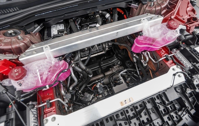 Cận cảnh xe điện Mercedes-Benz EQE350 vừa ra mắt tại Malaysia, giá gần 2,2 tỷ đồng