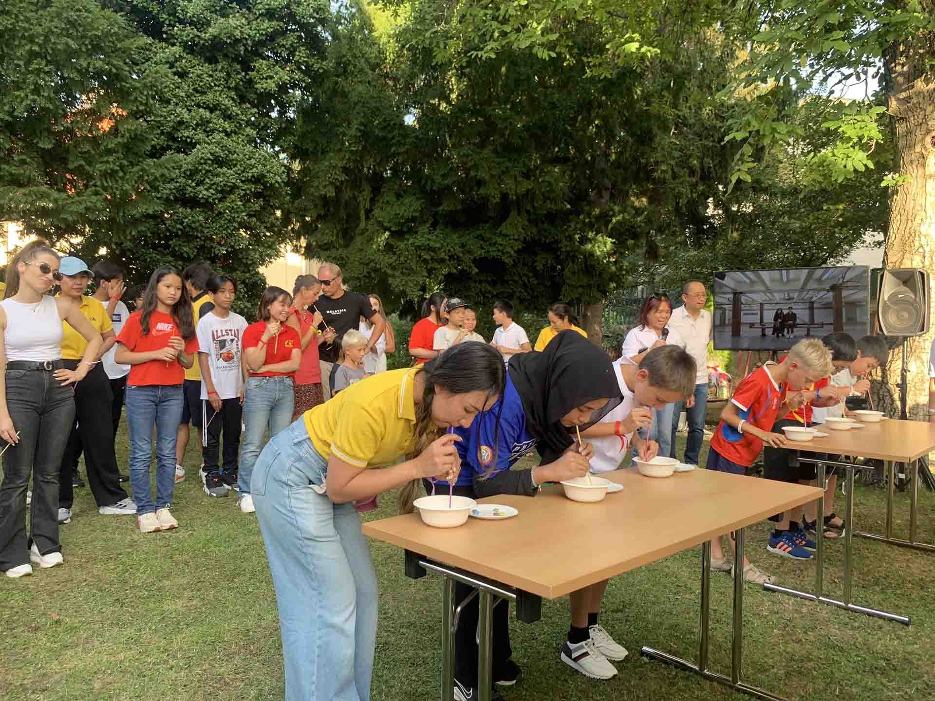 Đoàn kết, sôi nổi Ngày gia đình ASEAN tại Cộng hòa Czech Đoàn kết, sôi nổi Ngày gia đình ASEAN tại Cộng hòa Czech