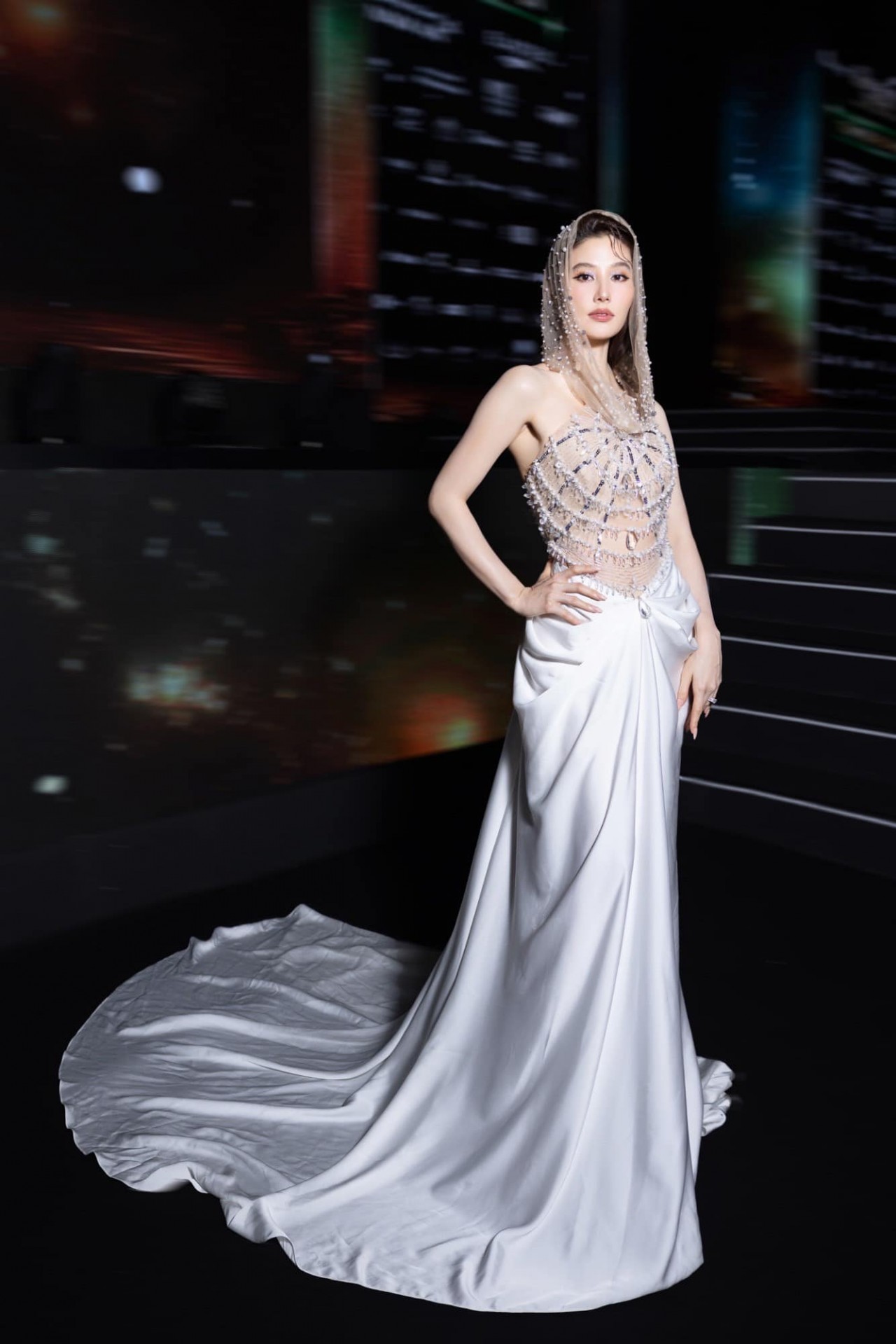 Diễn viên Diễm My 9X