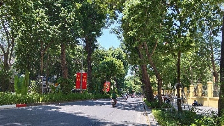 Dự báo thời tiết 10 ngày tới (4-13/11): Chiều, tối các khu vực trên cả nước mưa rào, giông rải rác; trưa chiều trời nắng